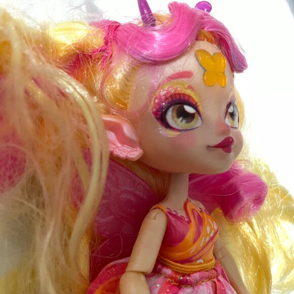 Magic Mixies Pixlings Flitta The Butterfly Fashion Doll Articulated Arm No Shoes - Picture 9 of 16